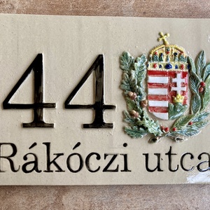 Téglalap formájú Magyar címeres házszámtábla, Otthon & Lakás, Ház & Kert, Házszám, Kerámia, Szobrászat, MESKA