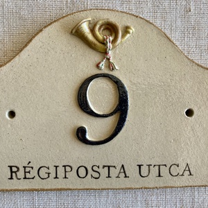 Bajusz formájú házszámtábla, festett - otthon & életmód - ház & kert - házszám - Meska.hu