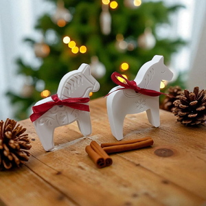 Karácsonyi lakásdekor - fehér ló 2db advent , dala ló, Otthon & Életmód, Dekoráció, Asztal és polc dekoráció, Asztaldísz, Gipszöntés, MESKA