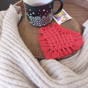 Szív alakú poháralátét - piros makramé - Meska.hu