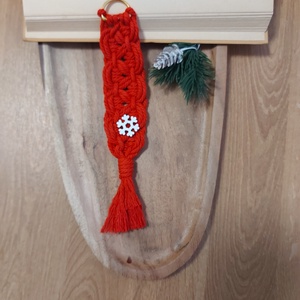 Könyvjelző - makramé piros , hópihe - könyv & zene - könyvjelző - Meska.hu