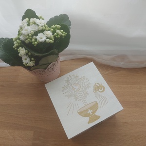 Elsőáldozási emlék fadoboz - dekopage, Otthon & Életmód, Papír, írószer, Ajándékozás kellékei, Pénzátadó doboz, Festett tárgyak, Papírművészet, MESKA