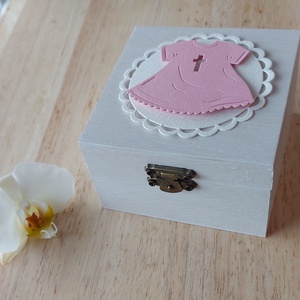 Keresztelőre pénzátadó fadoboz  - baba - mama - keresztelő kellékek - keresztelőajándékok - Meska.hu