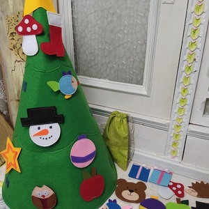 Filc díszíthető karácsonyfa - karácsony - karácsonyi ajándékozás - karácsonyi ajándékcsomagolás - Meska.hu