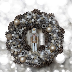 Diótörő kopogtató - Meska.hu