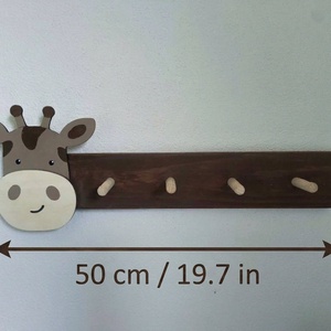 Fa zsiráfos gyerek fogas és ruhaakasztó gyerekszobába - Személyre szabható - baba - mama - babaszobabútor - polc, fogas - Meska.hu
