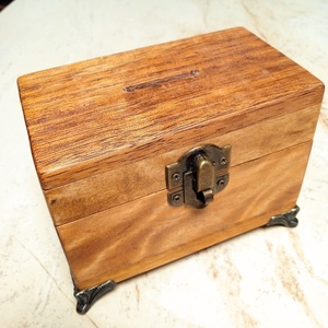 Persely trópusi fából - Meska.hu