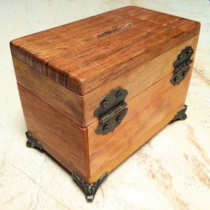 Persely trópusi fából - otthon & életmód - dekoráció - asztal és polc dekoráció - persely - Meska.hu