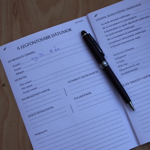 Nyomtatható jegyzetfüzet - egy iskolai év naplója - otthon & lakás - papír írószer - jegyzetfüzet & napló - Meska.hu