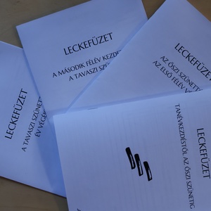 Nyomtatható jegyzetfüzet - leckefüzet minden negyedévre - otthon & életmód - papír, írószer - jegyzetfüzet & napló - Meska.hu