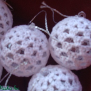 Horgolt karácsonyi gömbök ( 6 cm) - otthon & életmód - dekoráció - Meska.hu