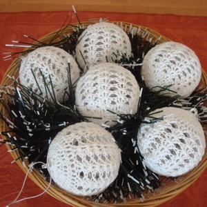 Horgolt karácsonyi gömbök (6 cm) - otthon & életmód - dekoráció - Meska.hu