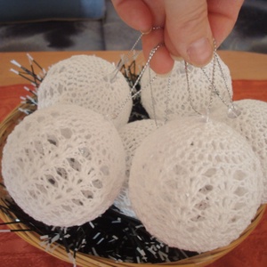 Horgolt karácsonyi gömbök (6 cm) - otthon & életmód - dekoráció - Meska.hu