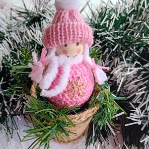 Karácsonyi kislány figura rózsaszínben - Meska.hu