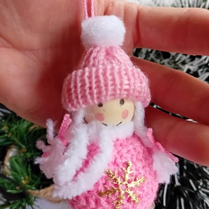 Karácsonyi kislány figura rózsaszínben - karácsony - karácsonyi lakásdekoráció - karácsonyfadíszek - Meska.hu