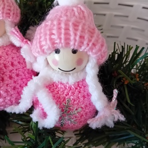 Karácsonyi fenyődísz, kislányok - karácsony - karácsonyi lakásdekoráció - karácsonyfadíszek - Meska.hu Karácsonyi fenyődísz, kislányok - karácsony - karácsonyi lakásdekoráció - karácsonyfadíszek - Meska.hu