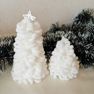 Karácsonyi fehér fonal fenyők - karácsony - karácsonyi lakásdekoráció - karácsonyi lakásdíszek - Meska.hu Karácsonyi fehér fonal fenyők - karácsony - karácsonyi lakásdekoráció - karácsonyi lakásdíszek - Meska.hu