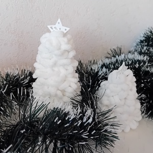 Karácsonyi fehér fonal fenyők - karácsony - karácsonyi lakásdekoráció - karácsonyi lakásdíszek - Meska.hu Karácsonyi fehér fonal fenyők - karácsony - karácsonyi lakásdekoráció - karácsonyi lakásdíszek - Meska.hu