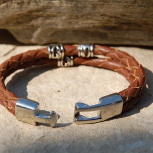 Két soros bivalybőr karkötő, kézi fonás, tibeti ezüst díszek, unisex -  - Meska.hu