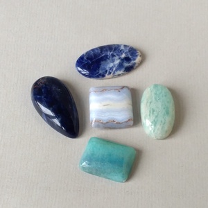 5 db ásvány kaboson ajándék zacskóban 9. - kellékek & szerszámok - gyöngyfűzés kellékek - cabochon - Meska.hu