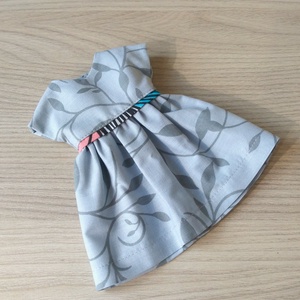 Leveles ruha 32 cm-s Paola Reina babáknak - játék & sport - baba & babaház - babaruha, babakellék - Meska.hu