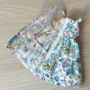 Lili ruha 32 cm-s Paola Reina babákra 1. - játék & sport - baba & babaház - babaruha, babakellék - Meska.hu