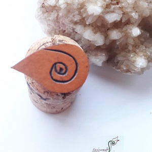 Spirál - bőrfejes gyűrű, Ékszer, Gyűrű, Figurális gyűrű, Bőrművesség, Ékszerkészítés, MESKA