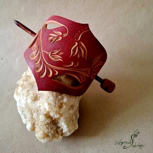 Virágzás - nagy bőr kontycsat - ruha & divat - hajdísz & hajcsat - hajcsat & hajtű - Meska.hu