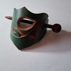 Zöld - bőr kontycsat - ruha & divat - hajdísz & hajcsat - hajcsat & hajtű - Meska.hu