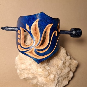 Lángoló nyugalom - bőr kontycsat, Ruha & Divat, Hajdísz & Hajcsat, Hajcsat & Hajtű, Bőrművesség, MESKA