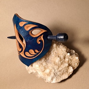 Kék virágzás - bőr kontycsat - ruha & divat - hajdísz & hajcsat - hajcsat & hajtű - Meska.hu