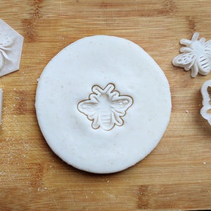 Méhecske témájú kiszúró � Többféle, Otthon & Életmód, Konyhafelszerelés, tálalás, Sütés, főzés, Sütikiszúró, Mindenmás, MESKA