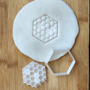 Méhsejt formájú kiszúró � Többféle, Otthon & Életmód, Konyhafelszerelés, tálalás, Sütés, főzés, Sütikiszúró, Mindenmás, MESKA