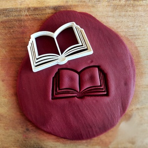 Nyitott könyv sütikiszúró - otthon & életmód - konyhafelszerelés, tálalás - sütés, főzés - sütikiszúró - Meska.hu