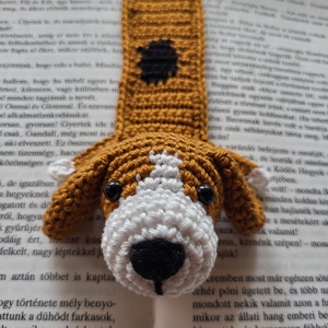 Horgolt kutyus könyvjelző ( beagle), Könyv & Zene, Könyvjelző, Horgolás, Varrás, MESKA
