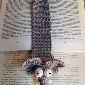 Horgolt elefántos könyvjelző  - könyv & zene - könyvjelző - Meska.hu