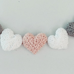 Fonal szív girland dekoráció - otthon & életmód - dekoráció - fali és függő dekoráció - girland, zászlófűzér - Meska.hu