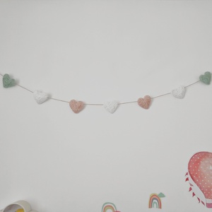 Fonal szív girland dekoráció - otthon & életmód - dekoráció - fali és függő dekoráció - girland, zászlófűzér - Meska.hu