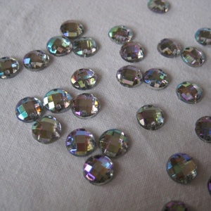 színjátszó srtasszkő (cabochon) - kellékek & szerszámok - gyöngyfűzés kellékek - flitter, strassz - Meska.hu