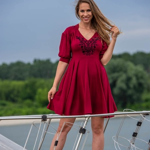 Kincső ruha Szervető-jászsági hímzéssel - vörös, Ruha & Divat, Női ruha, Ruha, Hímzés, Varrás, MESKA