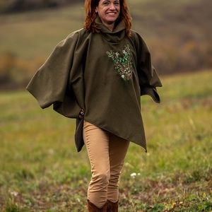 Szervető-jászsági poncsó - zöld - ruha & divat - női ruha - poncsó - Meska.hu