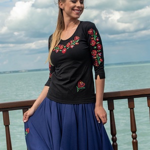 Szervető-matyó háromnegyedes ujjú blúz - fekete - ruha & divat - női ruha - blúz - Meska.hu