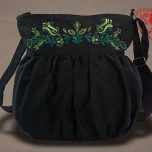 Szervető-jászsági indás-leveles buggyos táska - fekete-zöld - Meska.hu