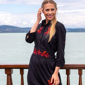 Rege ruha Szervető-jászsági hímzéssel - fekete-narancssárga - ruha & divat - női ruha - ruha - Meska.hu