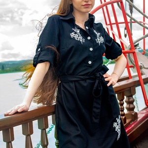 Rege ruha Szervető-jászsági hímzéssel - fekete-ezüst - ruha & divat - női ruha - ruha - Meska.hu