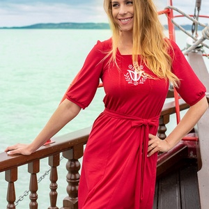 Dalma ruha Szervető-Fejér megyei tulipán hímzéssel - piros-fehér - ruha & divat - női ruha - ruha - Meska.hu