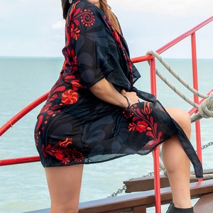 Szervető-jászsági tulipán strandruha - fekete - ruha & divat - női ruha - fürdőruha & fehérnemű - Meska.hu