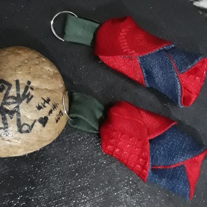 Piros Tulipán kulcstartó, táskadísz - Meska.hu