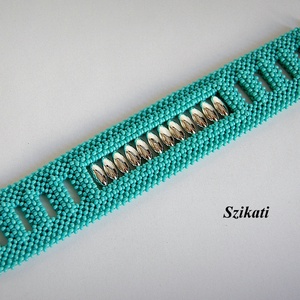 Türkiz - ezüst gyöngyfűzött karkötő - ékszer - karkötő - széles karkötő - Meska.hu Türkiz - ezüst gyöngyfűzött karkötő - ékszer - karkötő - széles karkötő - Meska.hu