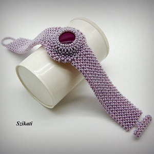 Lila fémmentes gyöngyfűzött karkötő - ékszer - karkötő - gyöngyös karkötő - Meska.hu
